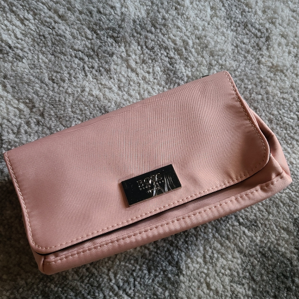 New Hugo Boss make up pouch with 3 makeup brushes